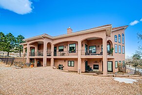 Colorado Springs Home ~ 4 Mi to Garden of the Gods