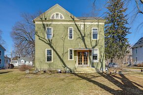 Pet-friendly Hudson Home Near Won Dharma Center!