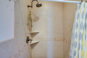 Pet-friendly Hudson Home Near Won Dharma Center!