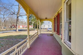 Pet-friendly Hudson Home Near Won Dharma Center!