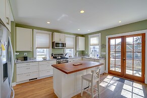 Pet-friendly Hudson Home Near Won Dharma Center!