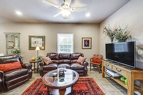 Pet-friendly Dover Cottage w/ Deck + Mtn Views!