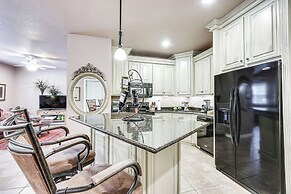Pet-friendly Dover Cottage w/ Deck + Mtn Views!
