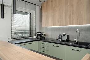 Bright & Peaceful Apartment by Renters