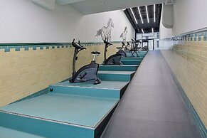 Bright & Peaceful Apartment by Renters