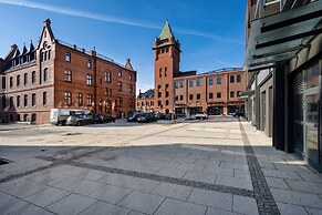 Bright & Peaceful Apartment by Renters