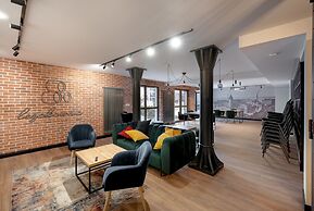 Bright & Peaceful Apartment by Renters