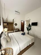 Lovely 2 Bedroom Villa Next to Munggu Beach!