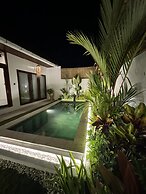 Lovely 2 Bedroom Villa Next to Munggu Beach!