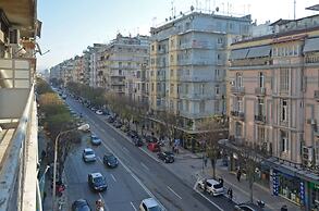 Egnatia Central Spacious 3 Bd Apt