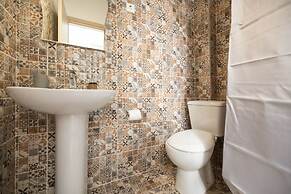 Egnatia Central Spacious 3 Bd Apt