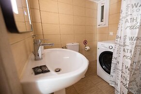 Egnatia Central Spacious 3 Bd Apt