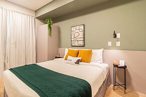 House of Charlie Pinheiros