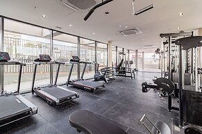 House of Charlie Pinheiros