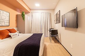 House of Charlie Pinheiros