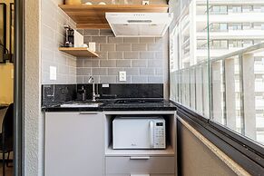 House of Charlie Pinheiros