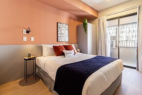 House of Charlie Pinheiros