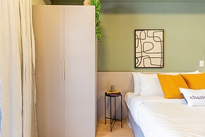 House of Charlie Pinheiros