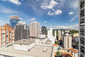 House of Charlie Pinheiros