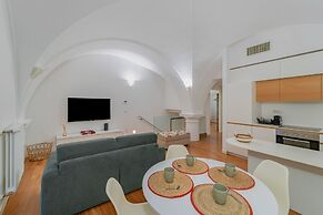 Modern Flat - Borgonuovo 23