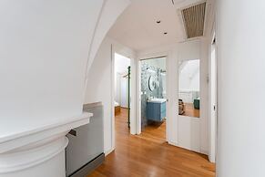 Modern Flat - Borgonuovo 23