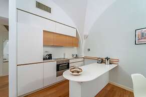 Modern Flat - Borgonuovo 23