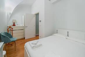 Modern Flat - Borgonuovo 23