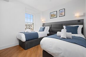 316 Reid's Corner - By Stay Dunfermline