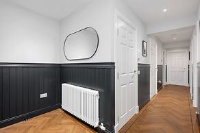 316 Reid's Corner - By Stay Dunfermline