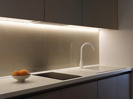 Golden Luxury Suites