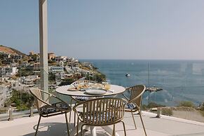 Golden Luxury Suites