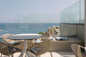 Golden Luxury Suites