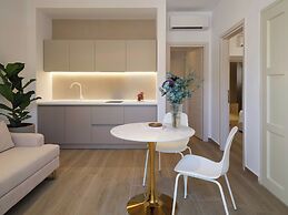 Golden Luxury Suites