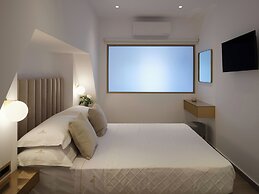 Golden Luxury Suites