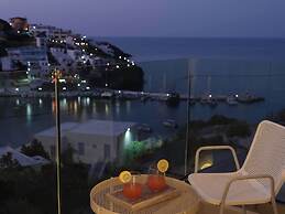 Golden Luxury Suites