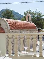 Golden Luxury Suites