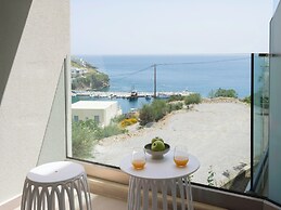 Golden Luxury Suites