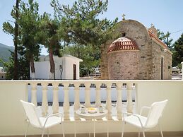 Golden Luxury Suites