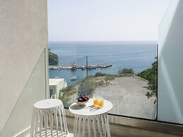 Golden Luxury Suites