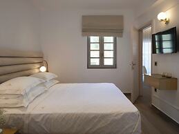 Golden Luxury Suites