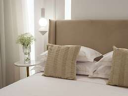 Golden Luxury Suites