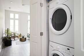 Roami at St. Charles