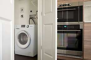 Roami at St. Charles