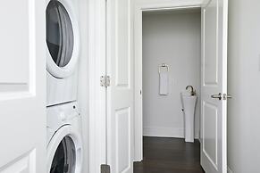 Roami at St. Charles