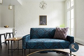 Roami at St. Charles