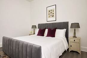 Roami at St. Charles