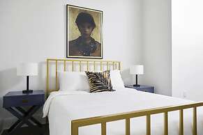 Roami at St. Charles