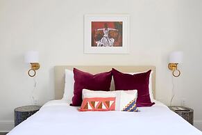 Roami at St. Charles