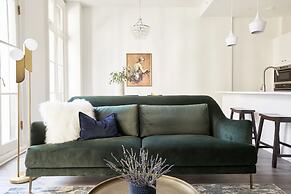 Roami at St. Charles