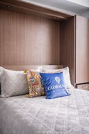 Luxury 4BR Townhouse in Downtown Toronto